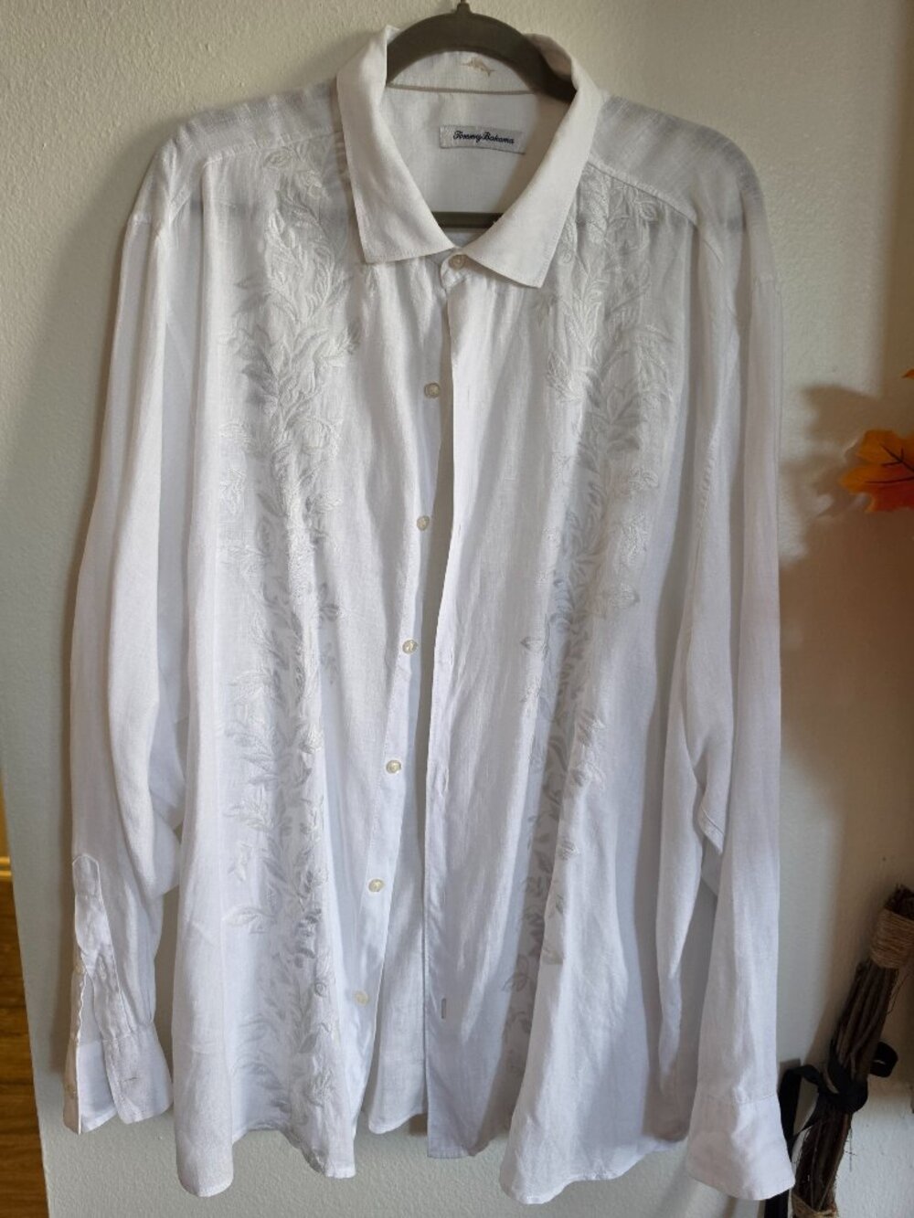 Tommy Bahama White 100% Linen Floral Embroidered Shirt XXL